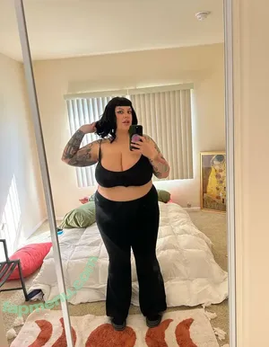 marilynmilkedme / killthemwithfineness nude photo #0006