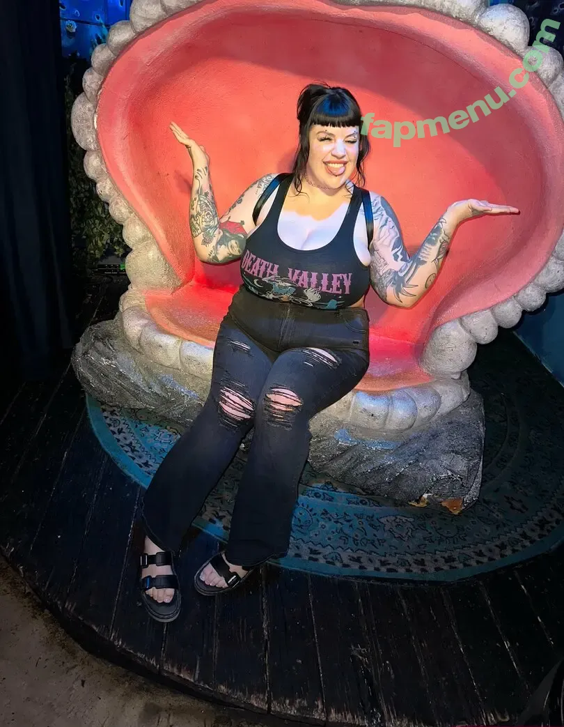 marilynmilkedme nude photo #0016 (killthemwithfineness)