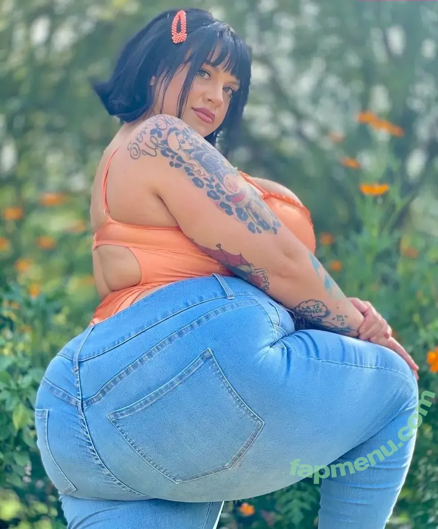 marilynmilkedme nude photo #0048 (killthemwithfineness)