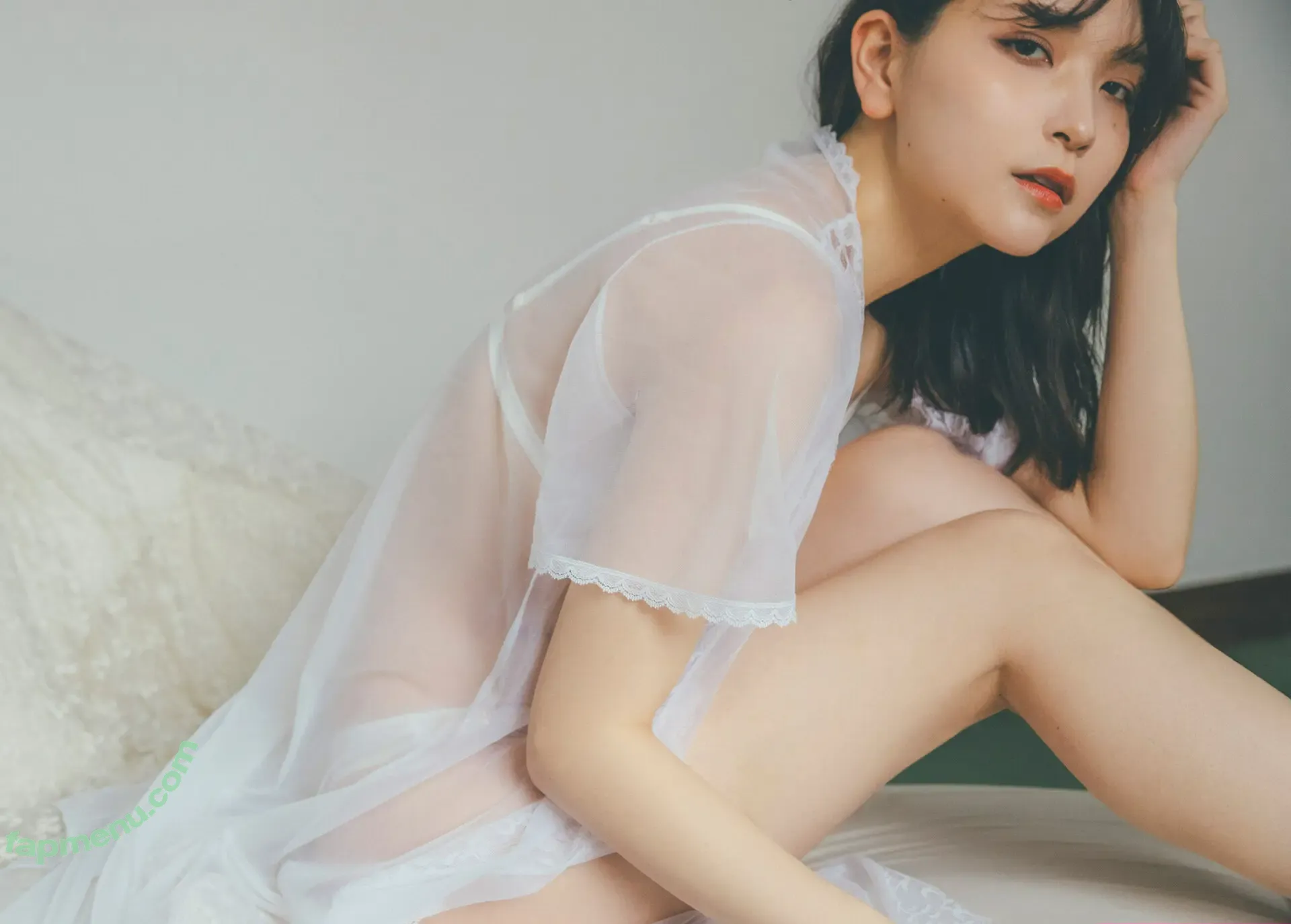 Marina Amatsu nude photo #0915 (r_ap82_ / r_ap8_ / あまつまりな)