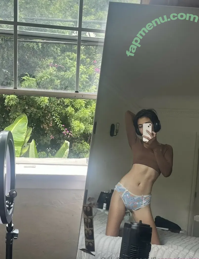 Marina Bambina nude photo #0008 (Flora floranofauna / _marinabambina / floranofauna)