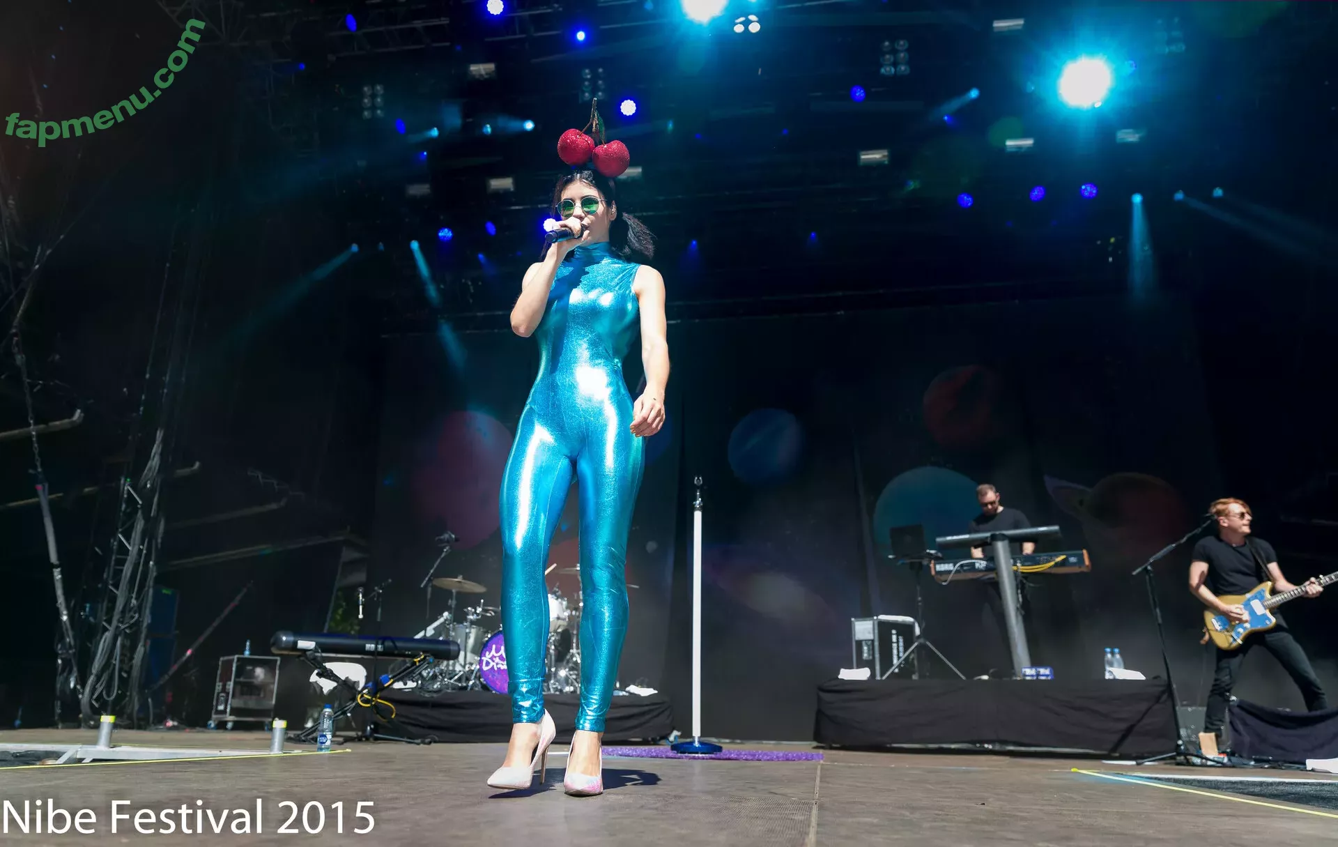 Marina Diamandis nude photo #0460 (marina and the diamonds / marinadiamandis)