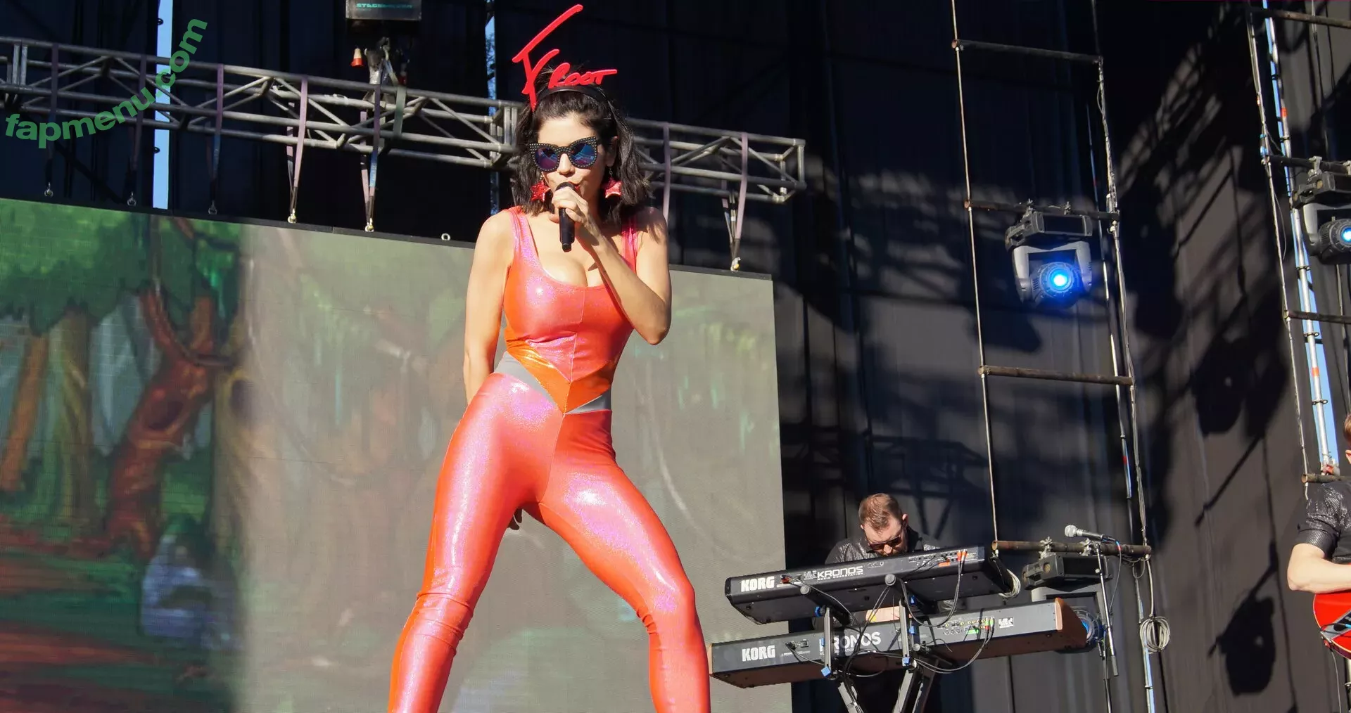 Marina Diamandis nude photo #0492 (marina and the diamonds / marinadiamandis)