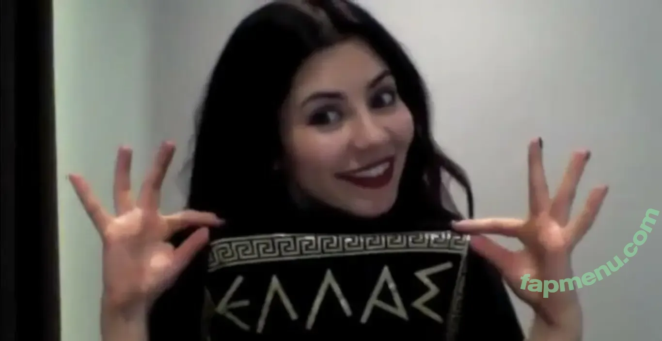 Marina Diamandis nude photo #0610 (marina and the diamonds / marinadiamandis)