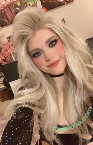 Marina Joyce / marinamewmeow nude photo #0022