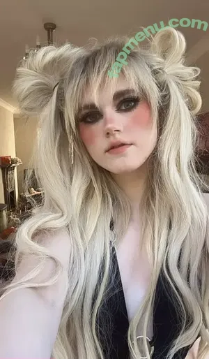 Marina Joyce / marinamewmeow nude photo #0025