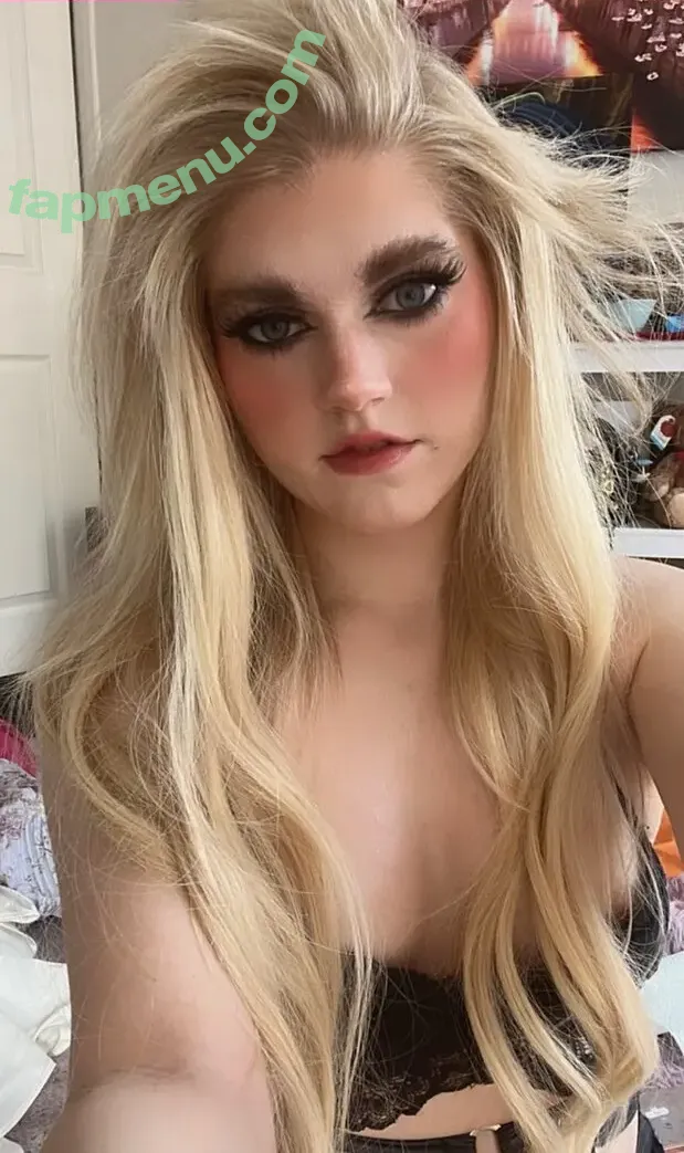 Marina Joyce nude photo #0015 (marinamewmeow)