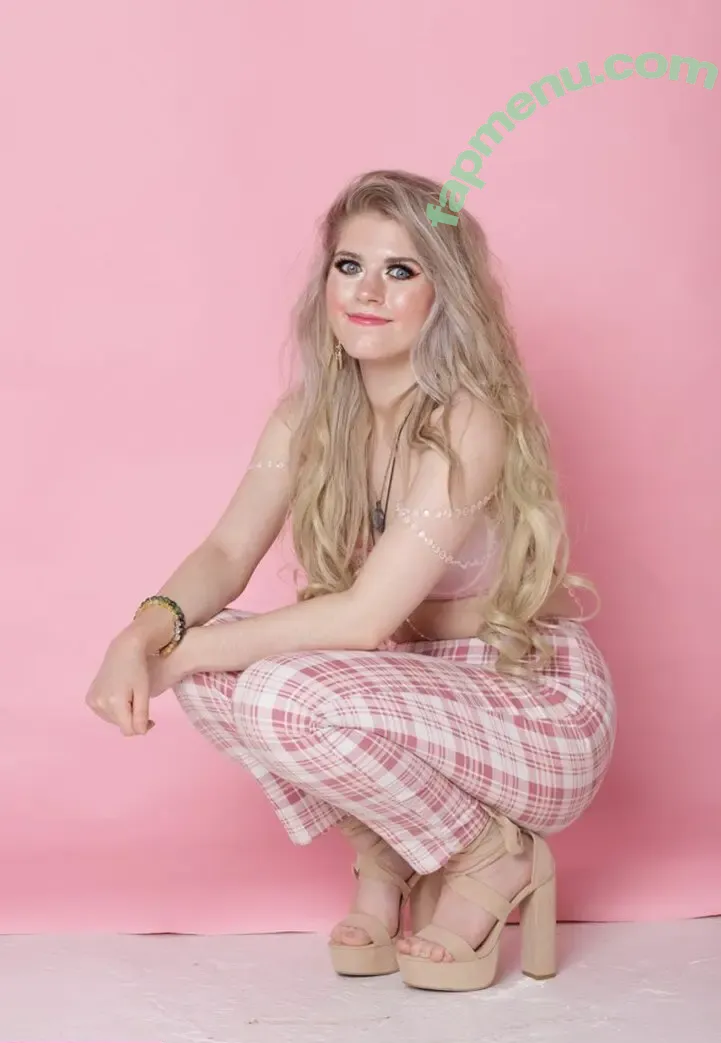 Marina Joyce nude photo #0018 (marinamewmeow)