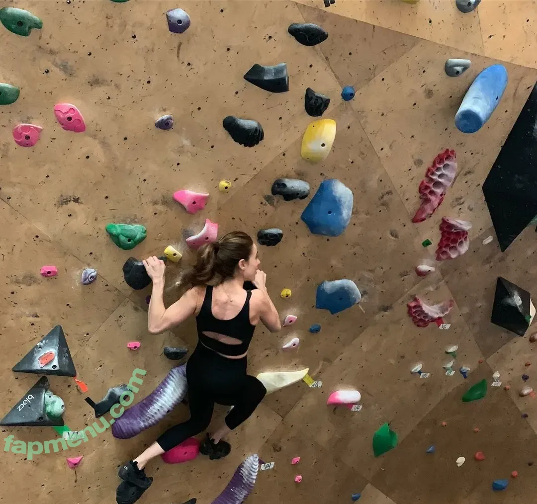 Marina Squerciati nude photo #0038 (marinasqu)