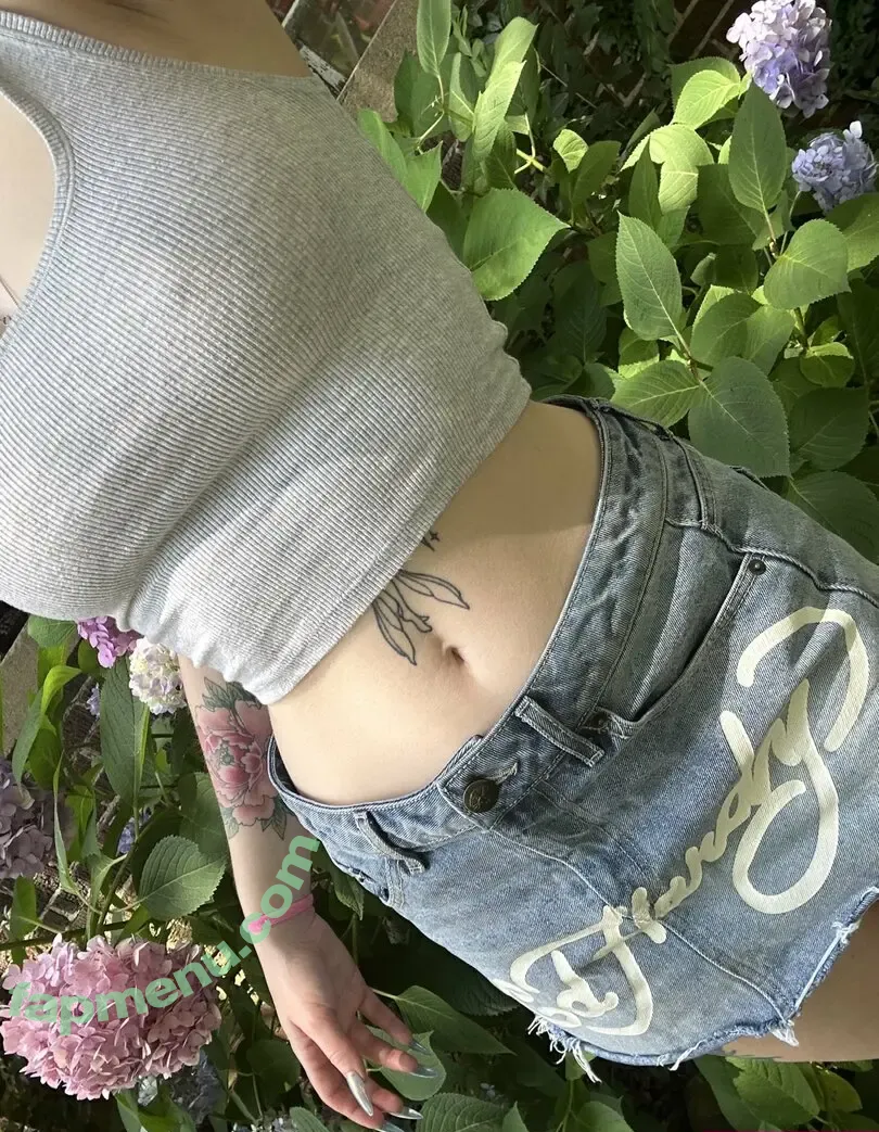 Marinadove nude photo #0690 (marina.dove / marinaserafina_)