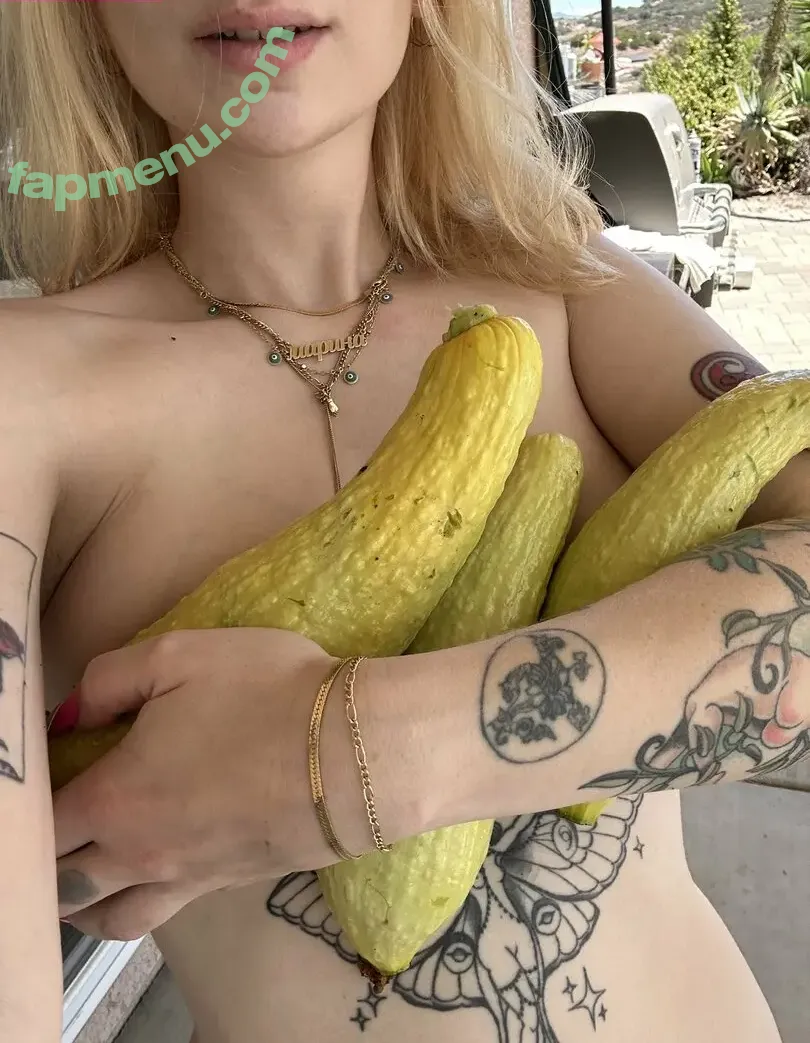 Marinadove nude photo #0702 (marina.dove / marinaserafina_)