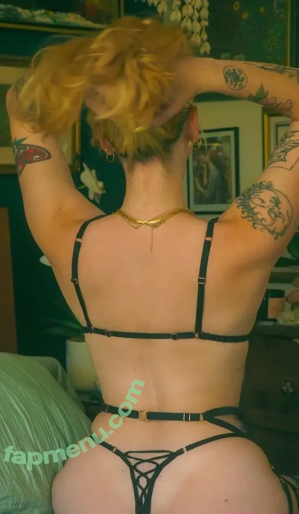 Marinadove nude photo #0707 (marina.dove / marinaserafina_)