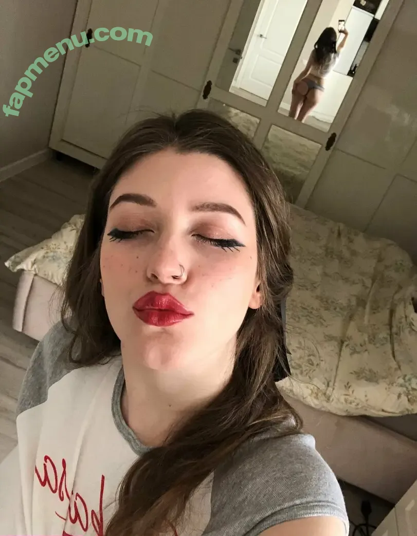 marinamonroefree nude photo #0093 (marinaxmonroe)