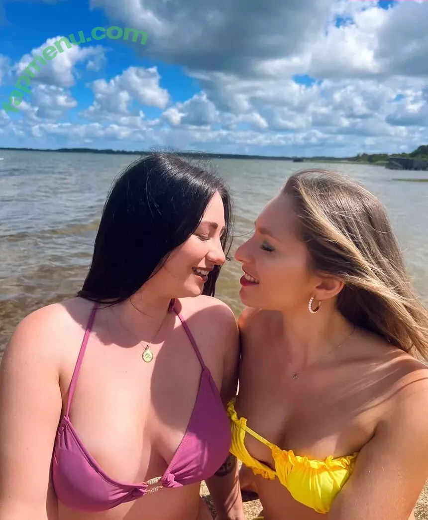 Marine_rossi nude photo #0030 (FrenchCouple1 / _marine33 / mrfrenchcouple)