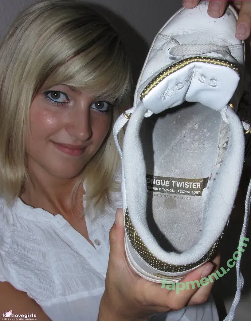 Marinka nude photo #0314 (Marinka)