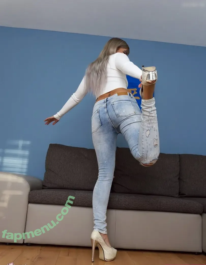 Marinka nude photo #0582 (Marinka)