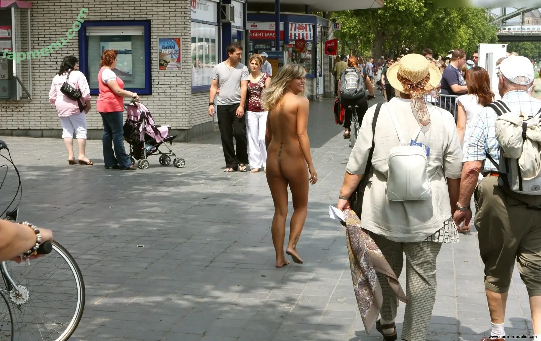 Marinka nude photo #1041 (Marinka)