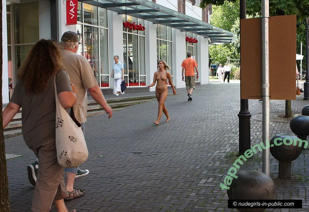 Marinka nude photo #1260 (Marinka)