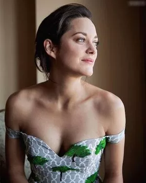 Marion Cotillard / marion_cotillar / marioncotillard nude photo #0012