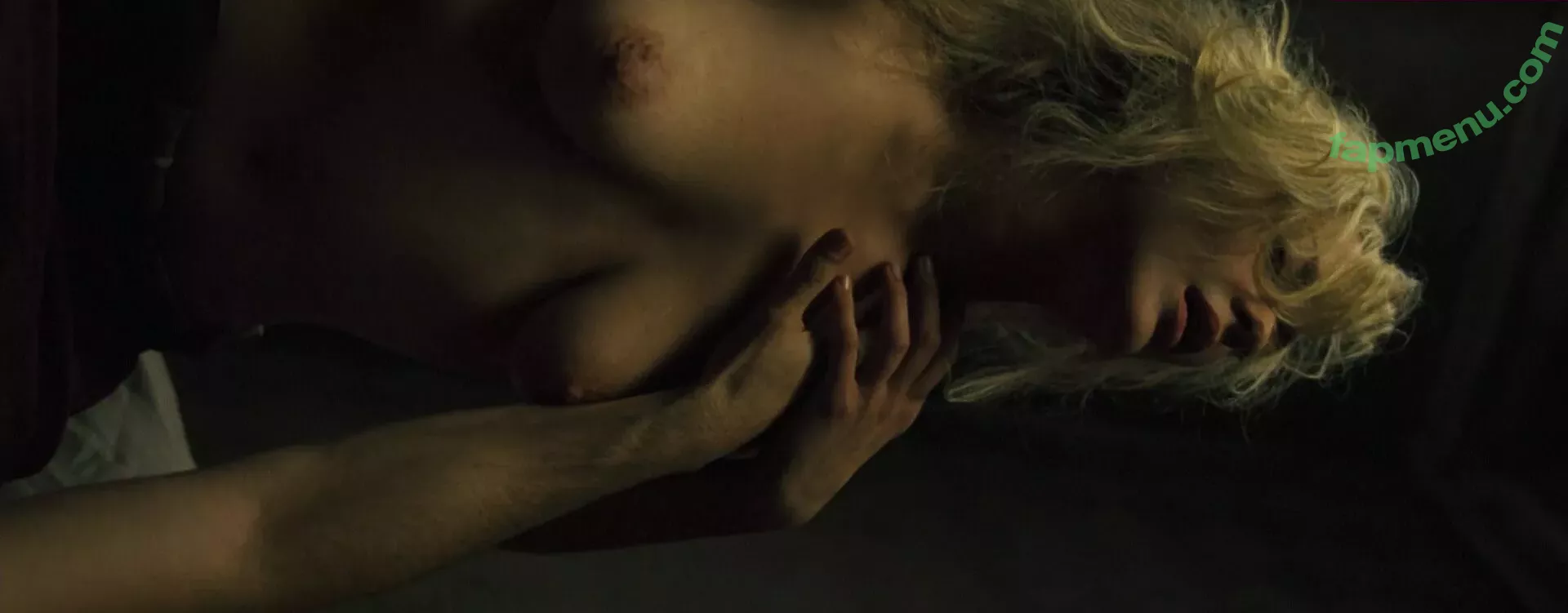 Marion Cotillard nude photo #0001 (marion_cotillar / marioncotillard)