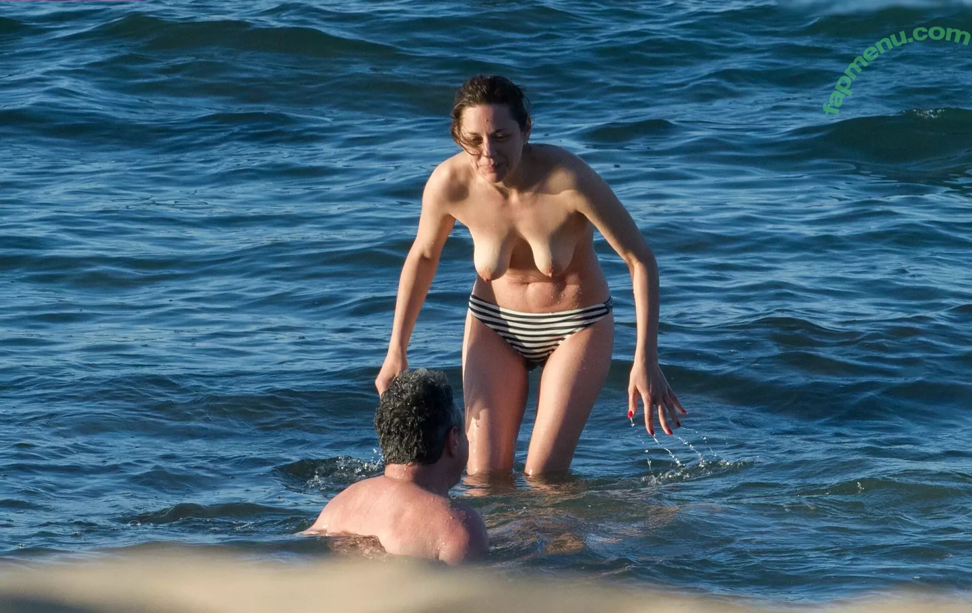 Marion Cotillard nude photo #0111 (marion_cotillar / marioncotillard)