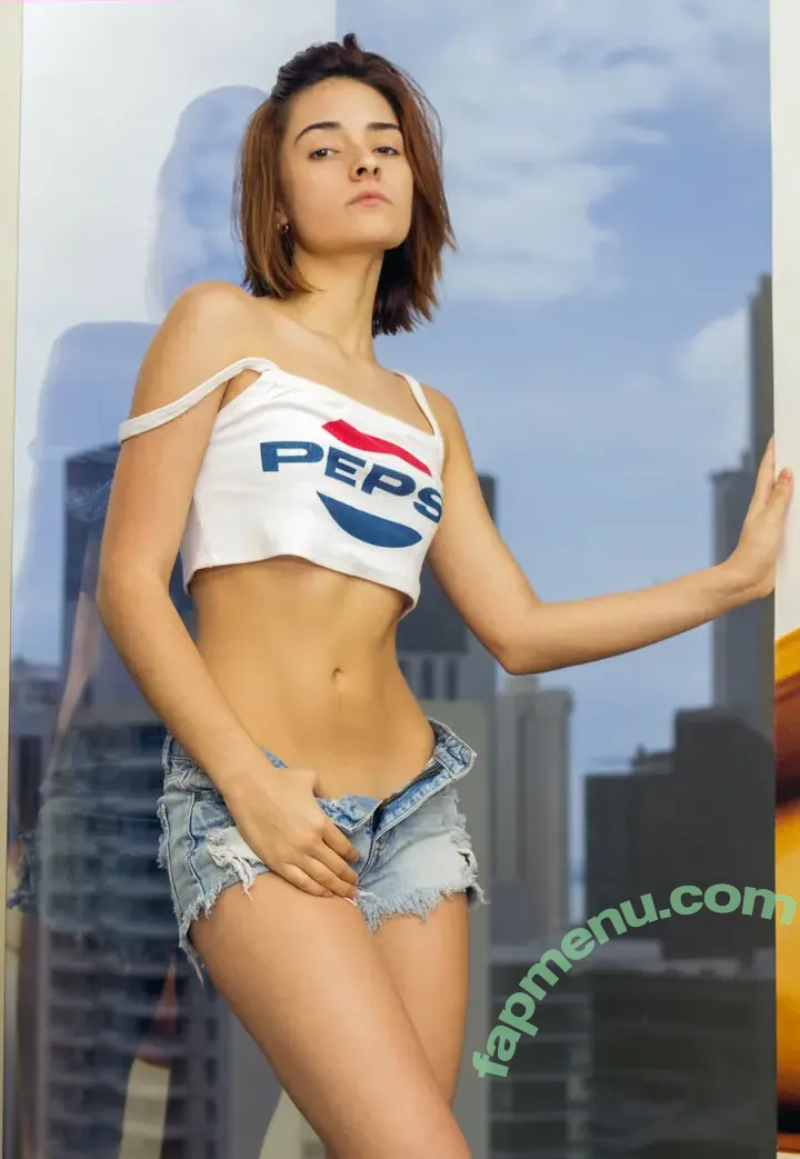Maripaez nude photo #0208 (Maripaez)