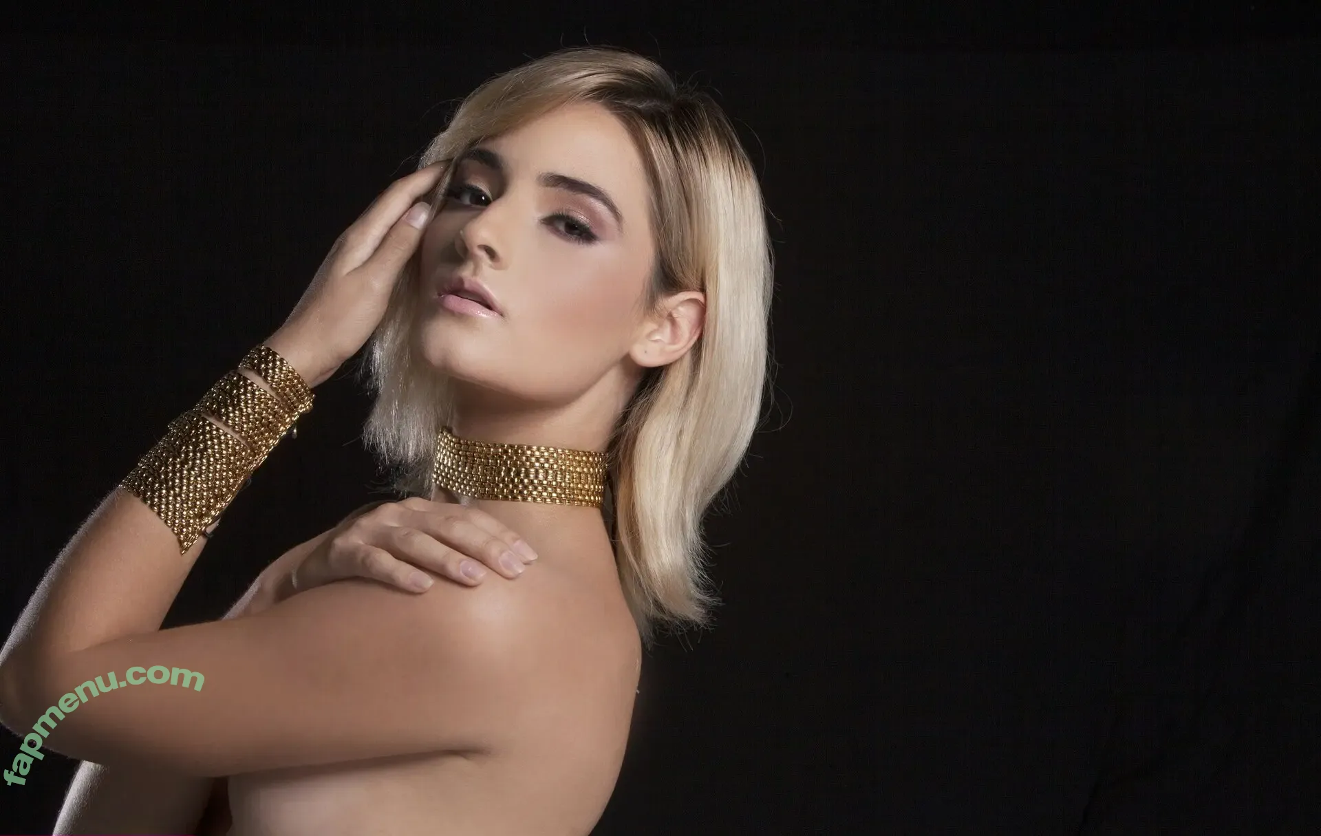 Maripaez nude photo #0258 (Maripaez)