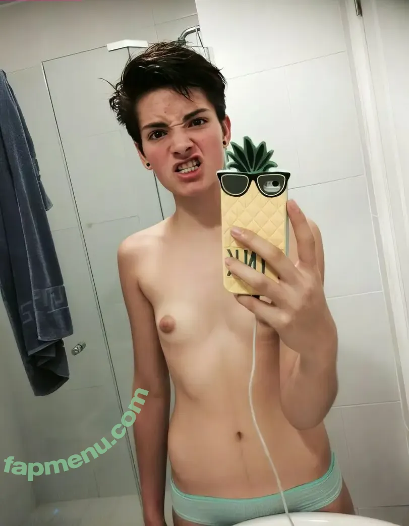 Maripaez nude photo #0345 (Maripaez)