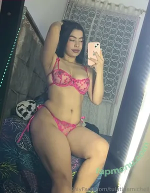  nude photo #0002