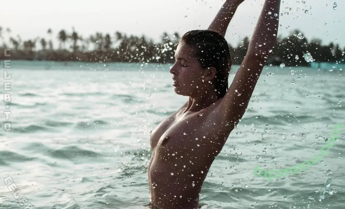 Marisa Papen nude photo #0705 (formarisapapen)