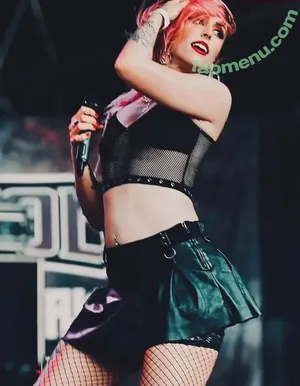 Marisa Rodriguez Singer / marisasingsalot nude photo #0011