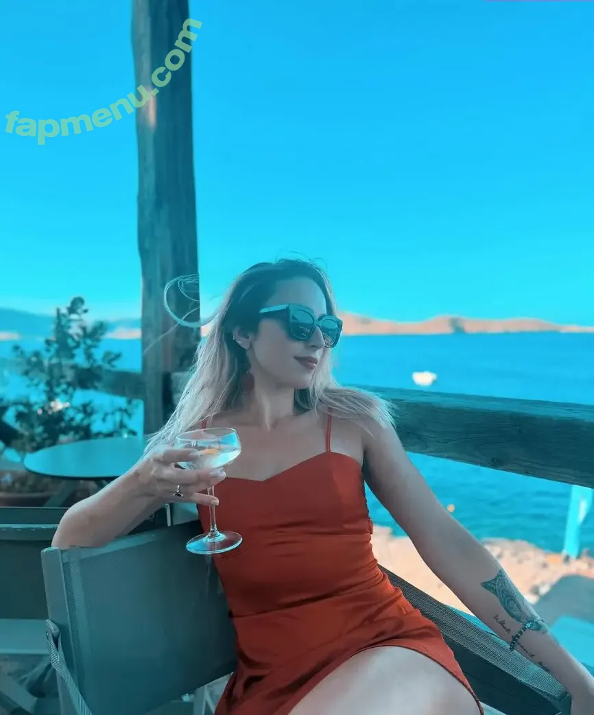 Marisa Rodriguez Singer nude photo #0037 (marisasingsalot)