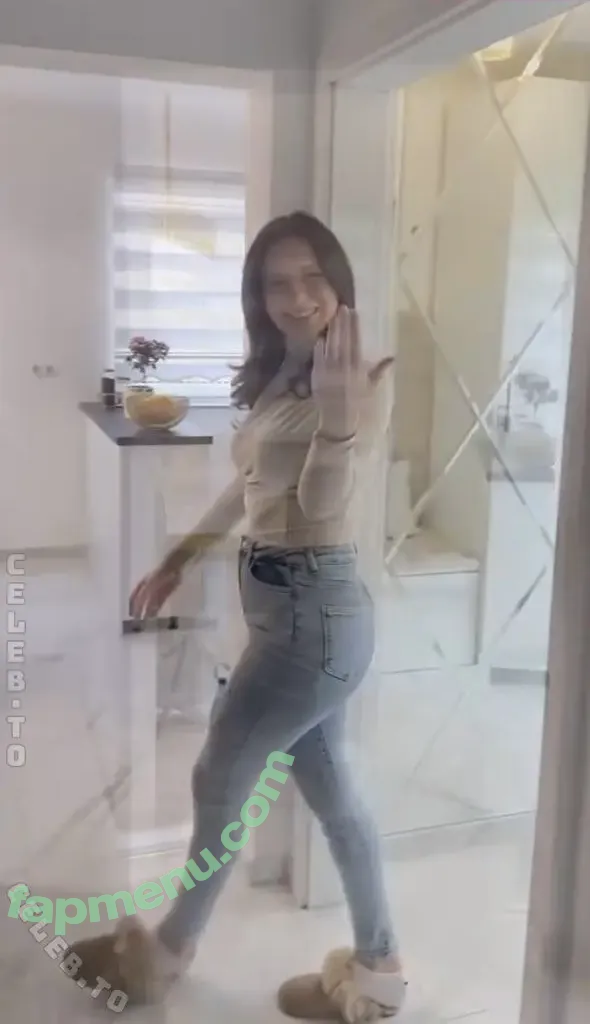 MarisaEmrah nude photo #0017 (marisa.emrah)