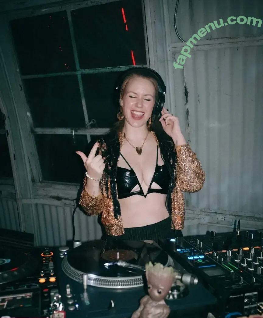 Marisha Ray nude photo #0439 (Marisha_Ray)