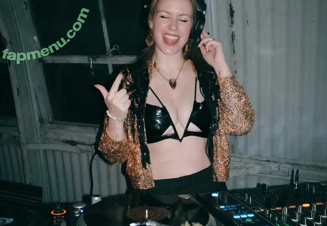 Marisha Ray nude photo #0460 (Marisha_Ray)