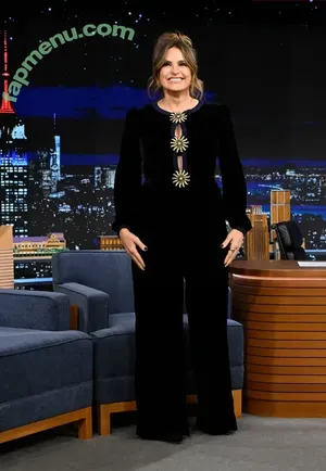 Mariska Hargitay / therealmariskahargitay nude photo #0174