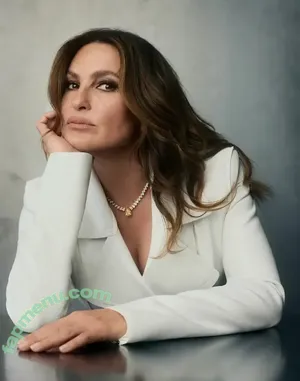 Mariska Hargitay / therealmariskahargitay nude photo #0183