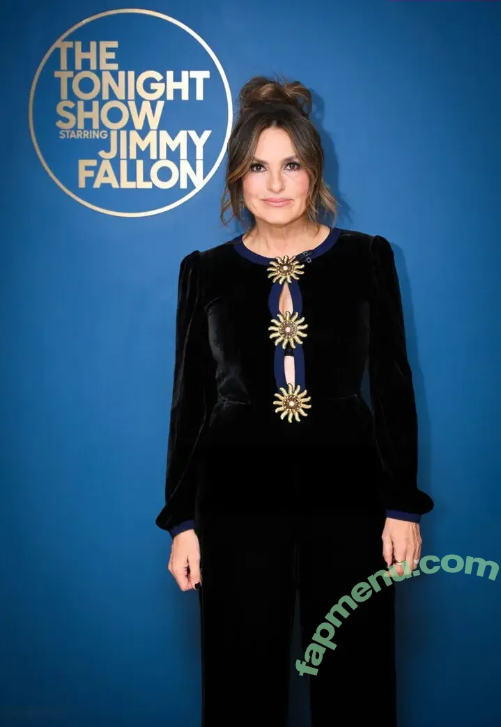 Mariska Hargitay nude photo #0177 (therealmariskahargitay)