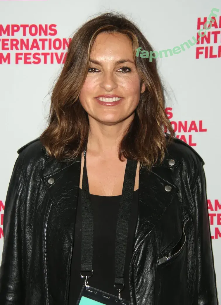 Mariska Hargitay nude photo #0179 (therealmariskahargitay)