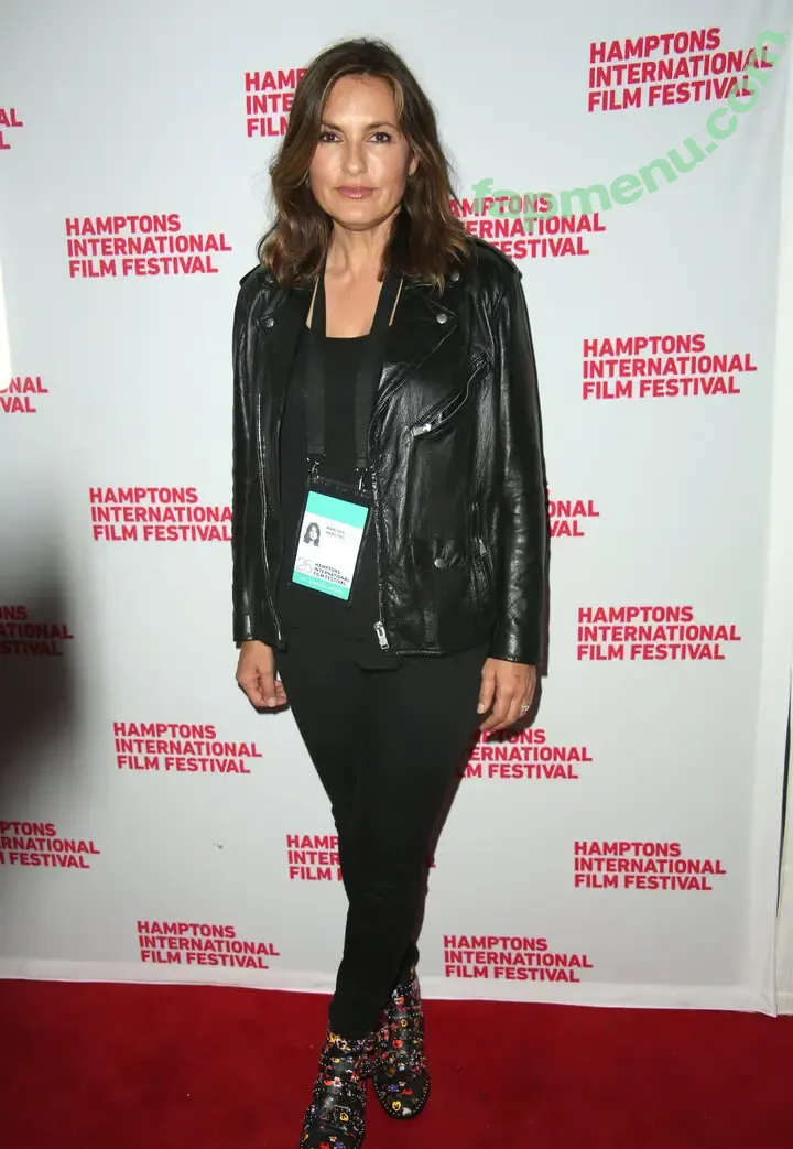 Mariska Hargitay nude photo #0180 (therealmariskahargitay)