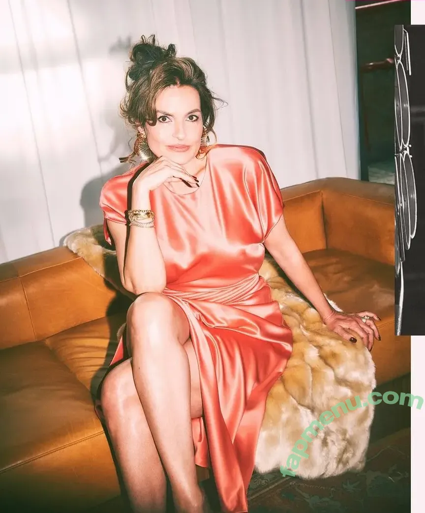 Mariska Hargitay nude photo #0190 (therealmariskahargitay)