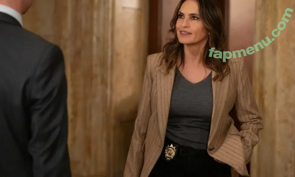 Mariska Hargitay nude photo #0194 (therealmariskahargitay)