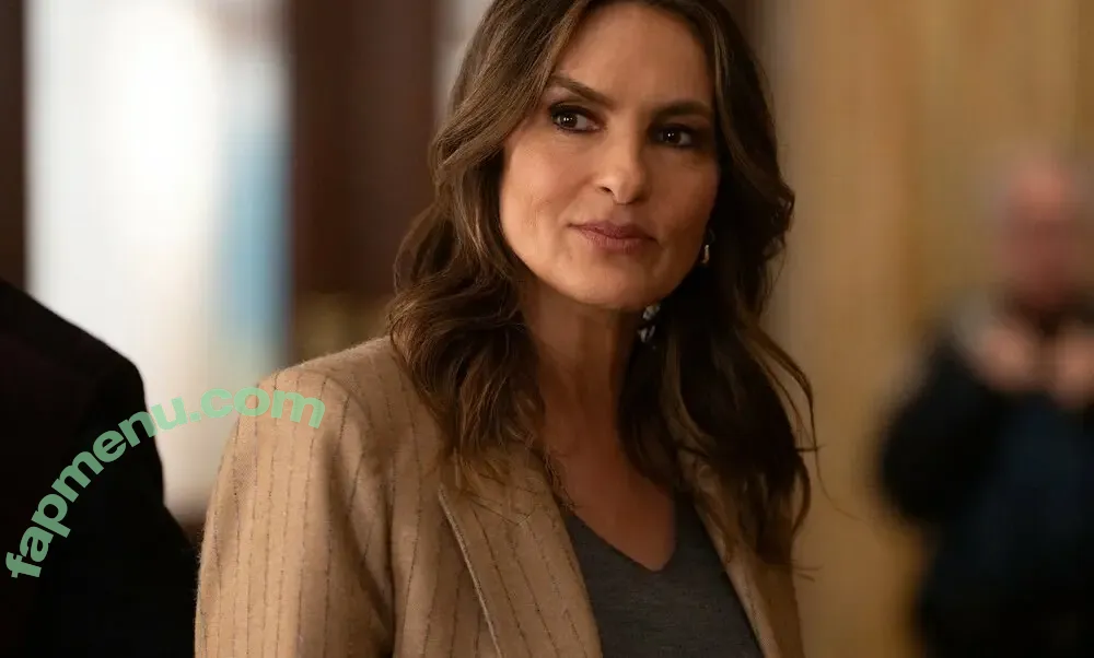 Mariska Hargitay nude photo #0195 (therealmariskahargitay)