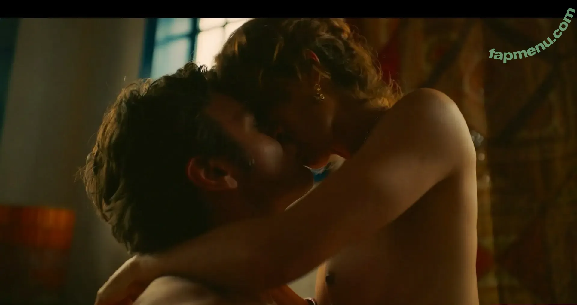 Marjorie Estiano nude photo #0143 (estianomarjorie)