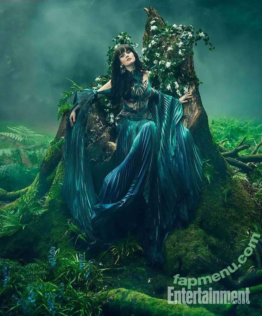 Markella Kavenagh nude photo #0006 (markella.kavenagh)