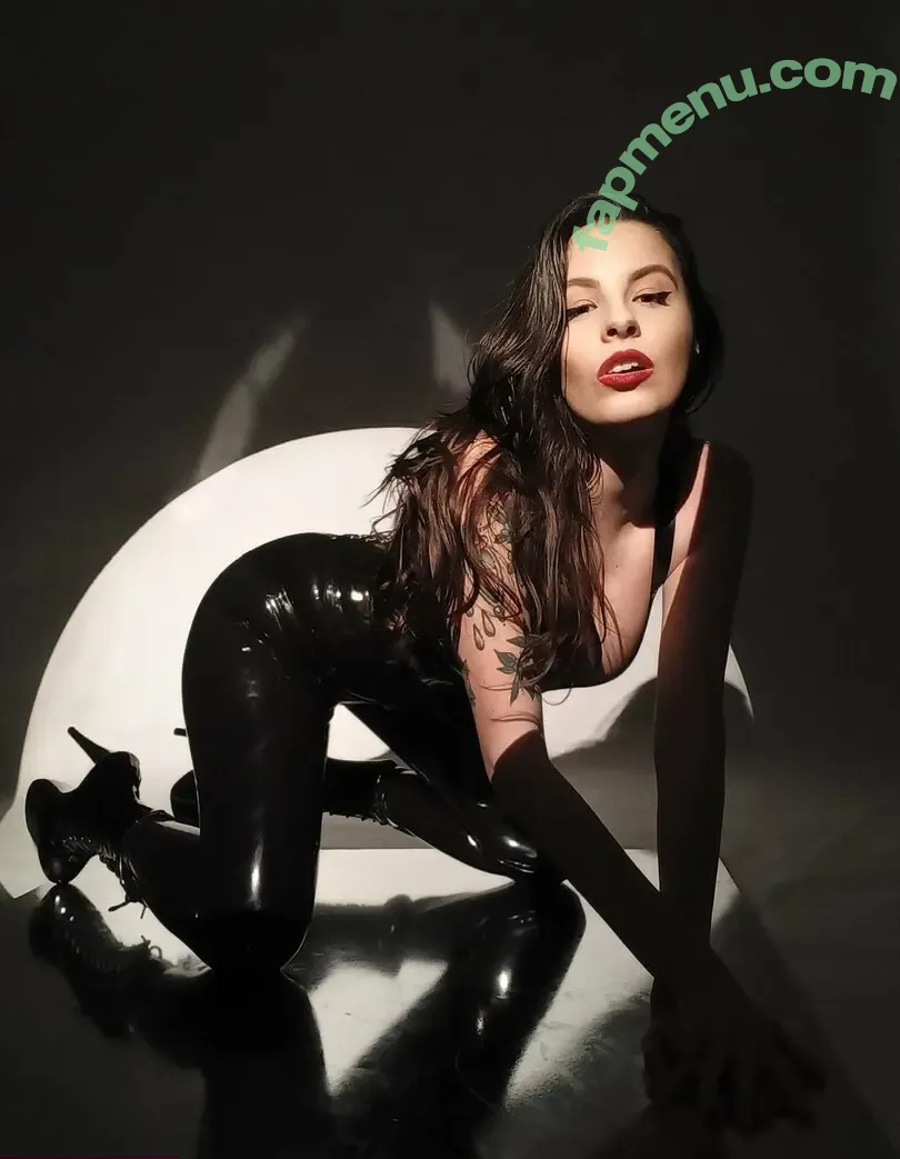 Marketaves nude photo #0033 (latex witch / latex_witch / latex_witch_ / latexwitch)