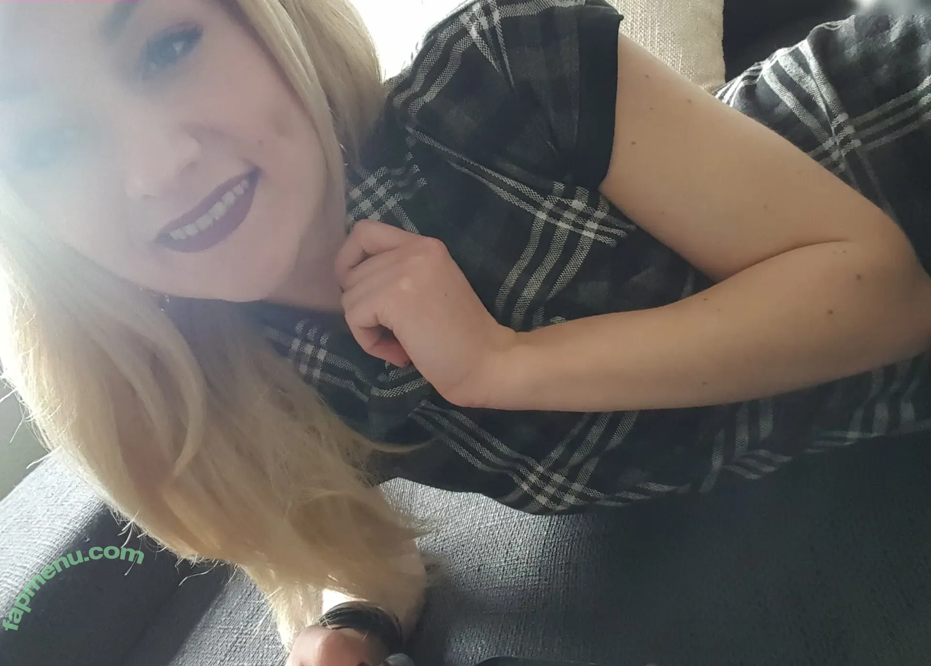 Markt.de Amateurinnen nude photo #0409 (Markt.de Amateurinnen)