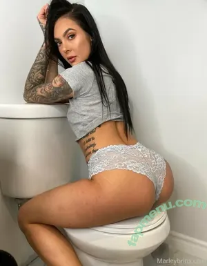 marleybrinx / marley_brinxy nude photo #0323