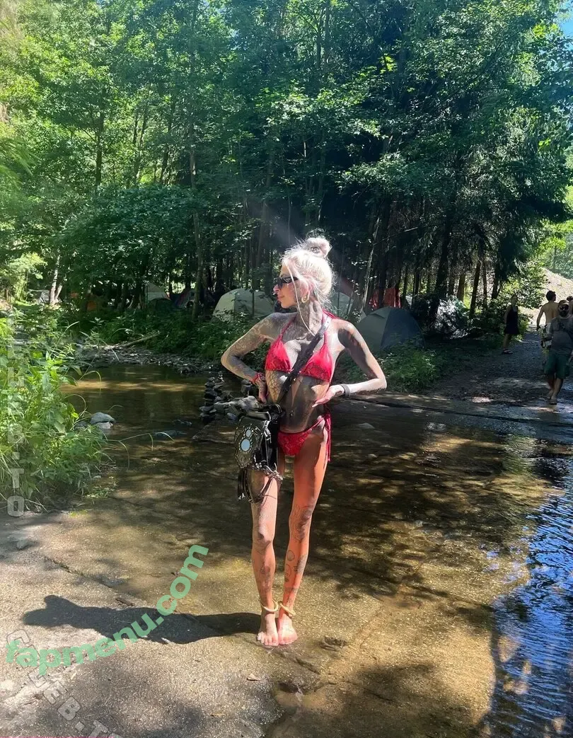 Marleyne Melonski nude photo #0039 (marleynemelonski / melonskii.privat)