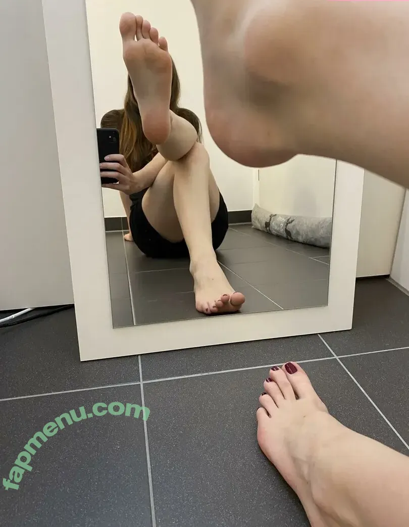 marleysfeetworldx nude photo #0028 (worldmeetmarley)